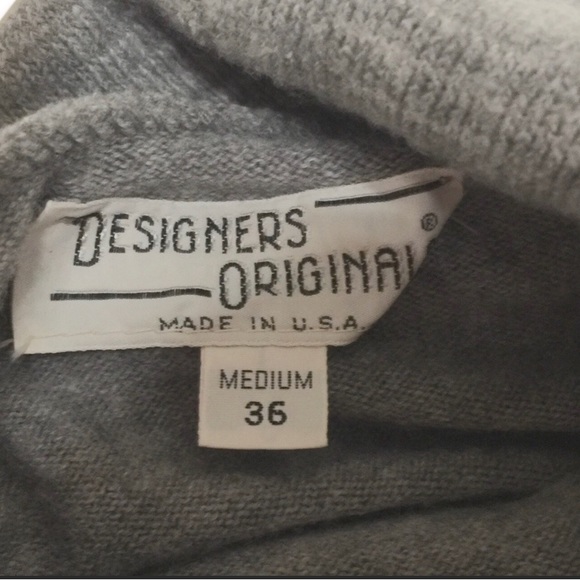 Both Winter tops for only $10!  Closet clean out! - Picture 7 of 14